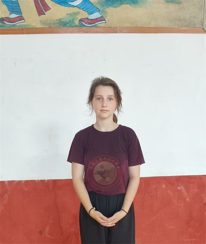 1758419695522757.jpg 7000.jpg